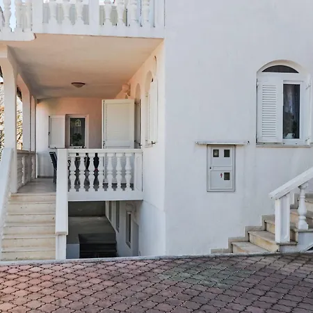 Apartman Jako-6 By Interhome